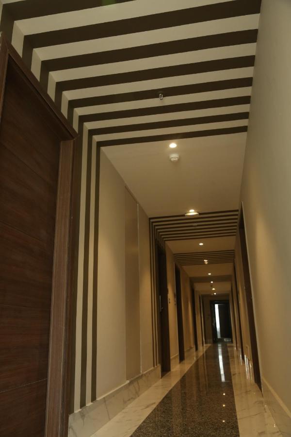 Hotel Westend Udaipur Buitenkant foto
